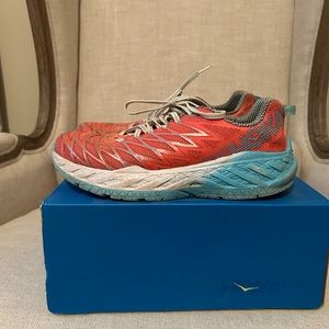 Hoka Women’s Clayton 2